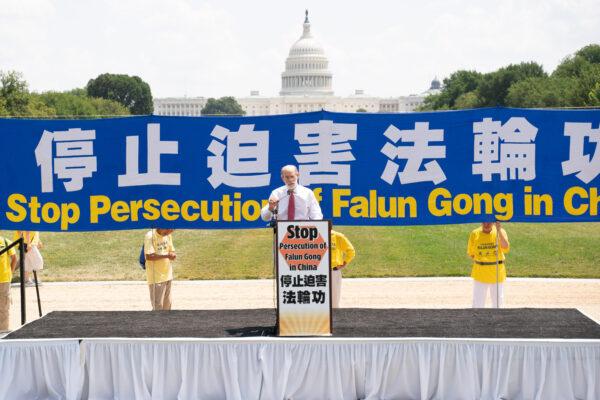 Frank Gaffney, vice chairman of Washington-based advocacy group Committee on the Present Danger: China, speaks at a rally marking the 22nd anniversary of the start of the Chinese regime’s persecution of Falun Gong, on Capitol Hill in Washington on July 16, 2021. (Larry Dye/The Epoch Times)
