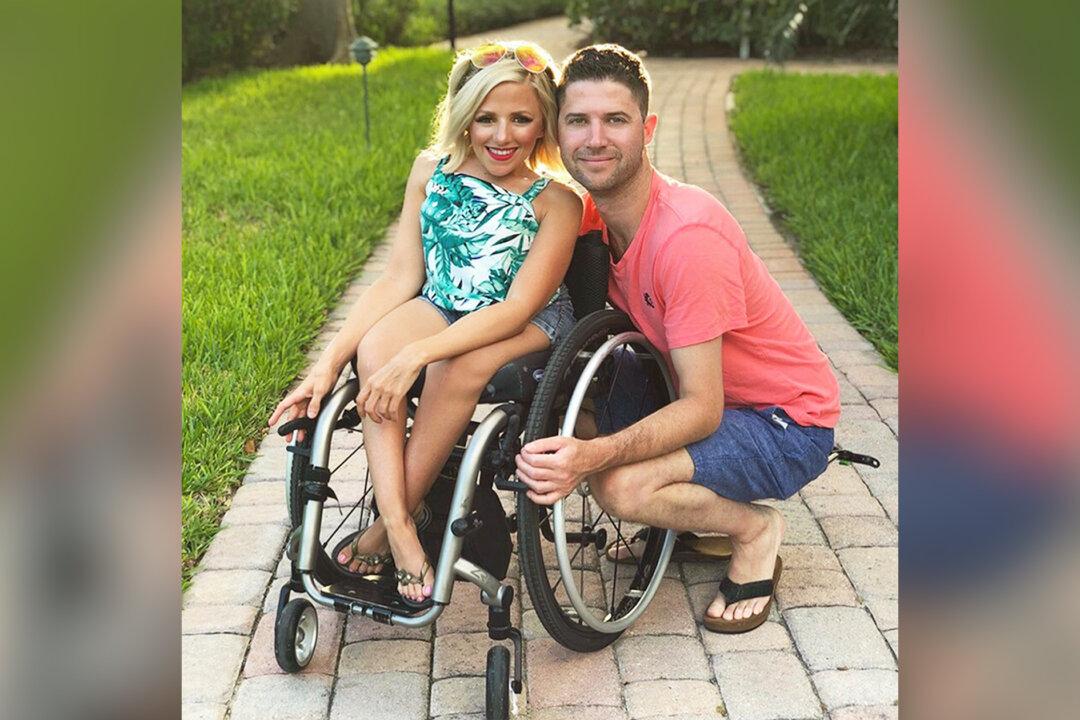 Woman With Bone Disorder Marries Soulmate, Together They Are Challenging Social Stigma