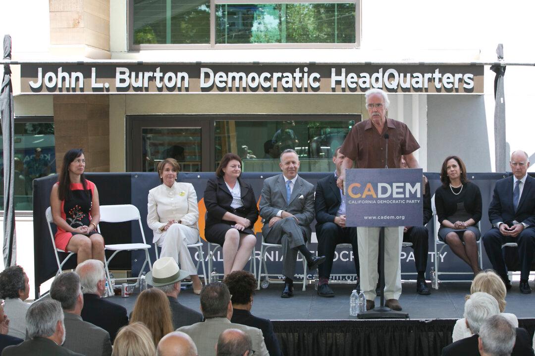 2 Men Charged With Planning to Blow up Democratic Headquarters