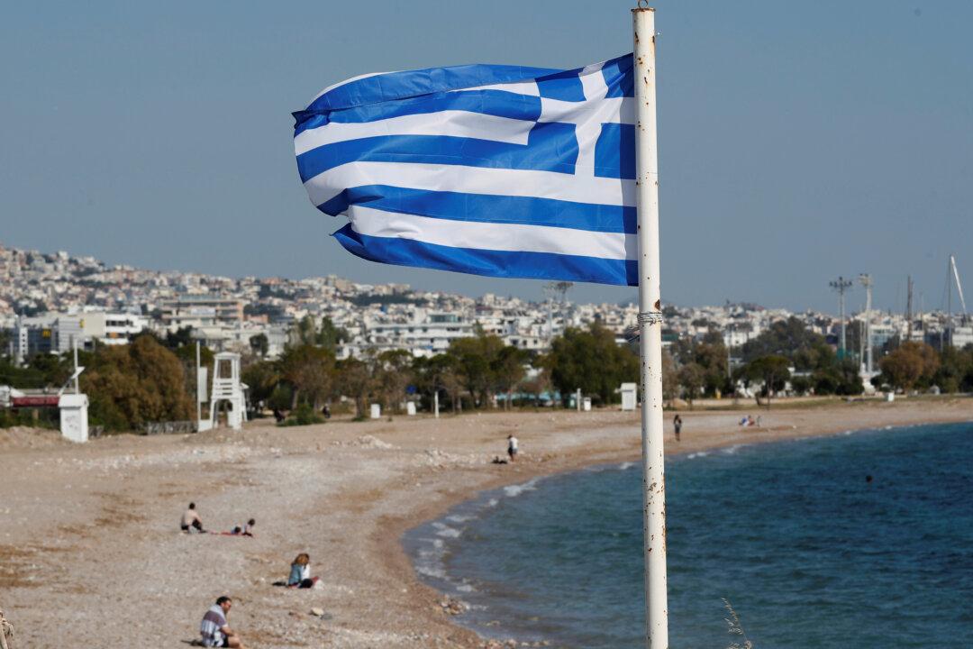 Music Banned on Greece’s Mykonos in New COVID-19 Restrictions