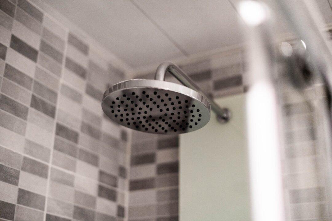 Biden Admin Tightens Regulations on Showerheads, Reverses Trump-Era Rule