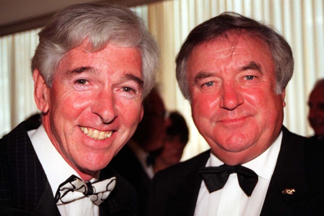 Comedian Tom O’Connor Dies Aged 81