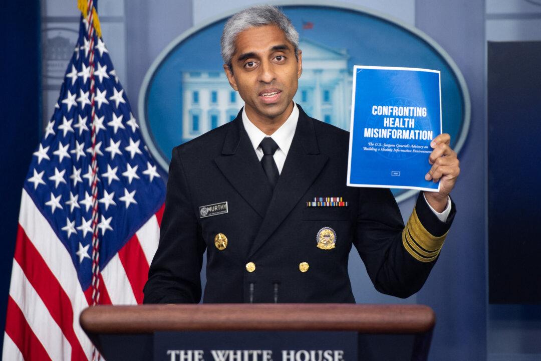 US Surgeon General Says He Tested Positive for COVID-19