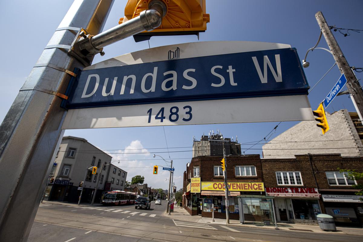 Petition Calls on City of Toronto to Stop the Renaming of Dundas Square