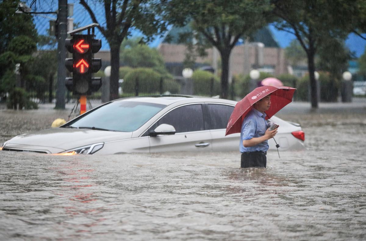 Foreign Journalists in China Harassed Over Zhengzhou Flood Coverage