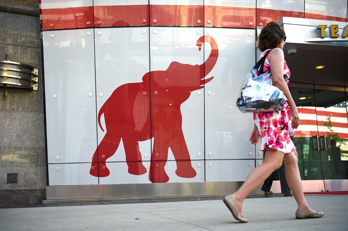 ‘Red Wave’ May Recede to Become a Ripple in Maine After Stunning Democrat Win