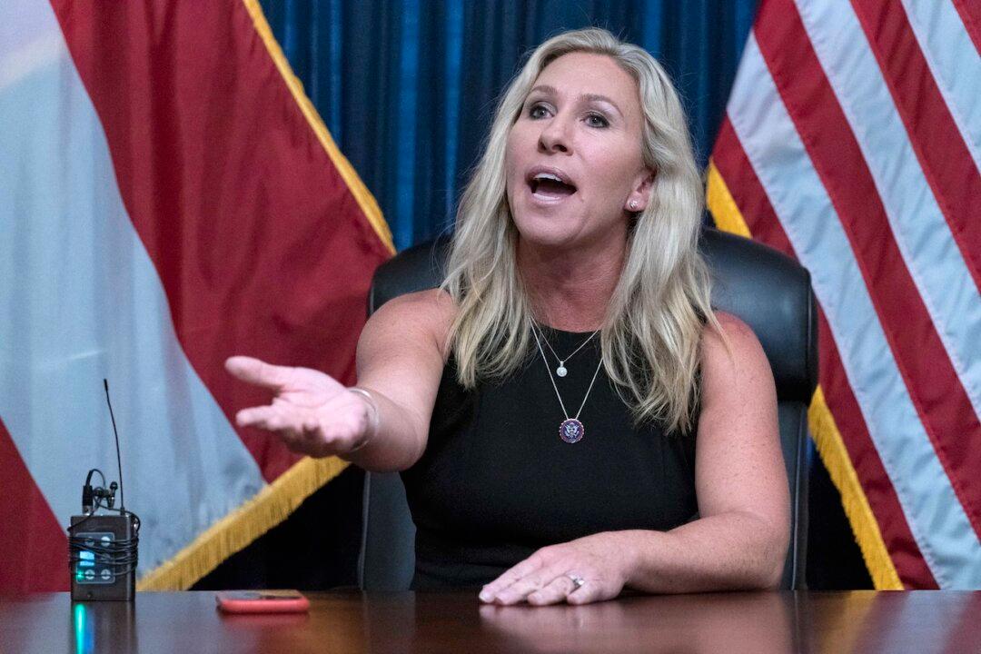 House Panel Upholds $500 Mask Fines for 3 GOP Lawmakers