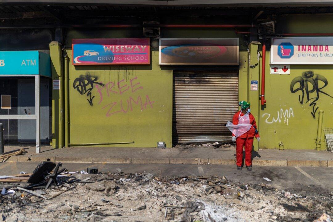 Violence in South Africa Occurs Amid Signs of Resilience: Analysts