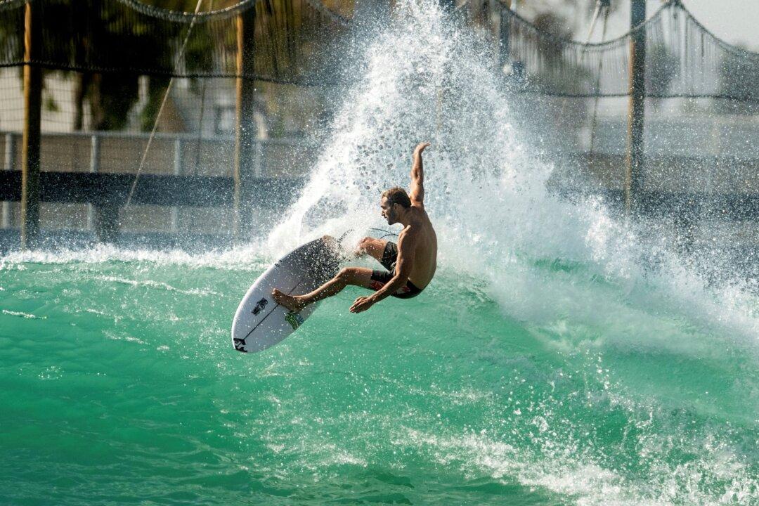 Portuguese Surfer Frederico Morais Tests Positive for COVID-19