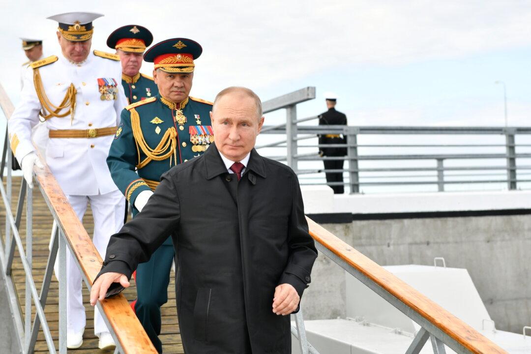 Putin Says Russian Navy Can Carry Out ‘Unpreventable Strike’ If Needed