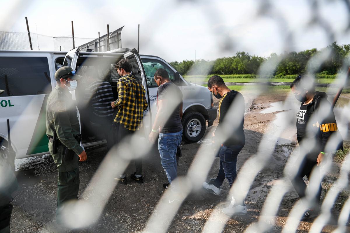 DHS to Scrap Trump-Era ‘Remain in Mexico’ Program Despite Orders for Reinstatement