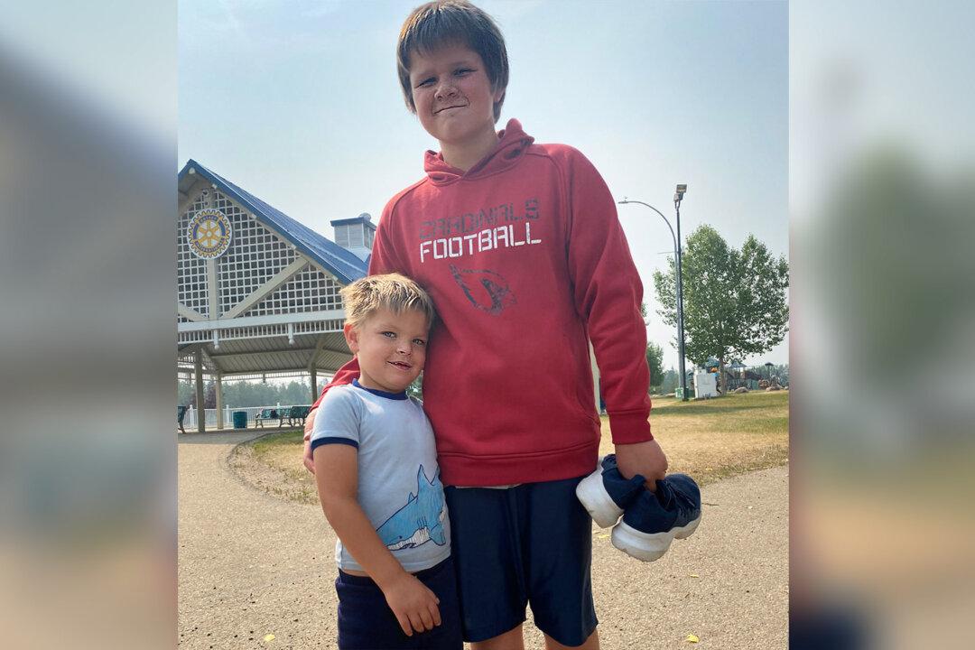 Autistic Boy, 11, Sees 5-Year-Old Drowning While Swimming in Park, Jumps In to Save His Life