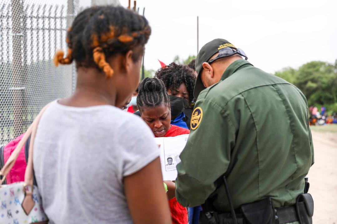 Arrests Along US-Mexico Border Hit 21-Year Monthly High