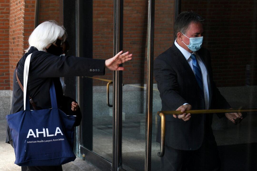 Former eBay Employee Gets 18 Months in Prison for ‘Abominable’ Cyberstalking Campaign