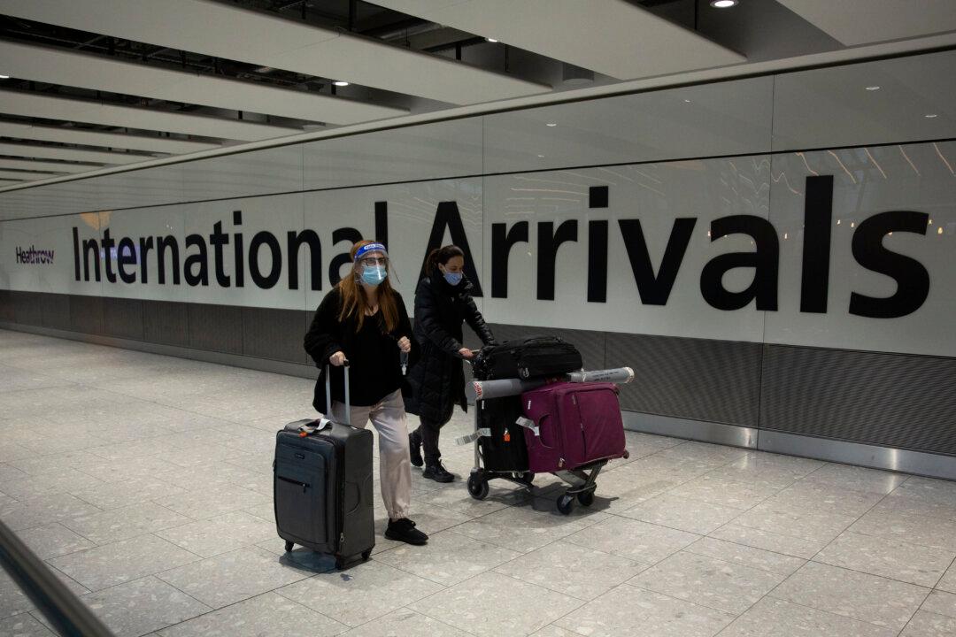 United Kingdom Excludes Canadian Travellers From New Exception to Quarantine Measures