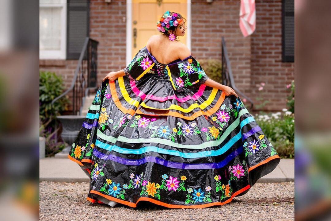 Creative Sunnyside Teen Makes Prom Dress out of Duct Tape, Wins $10,000 Duck Brand Scholarship