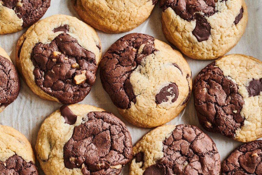 Chewy, Fudgy Brookies Are for Dessert Lovers Who Want It All