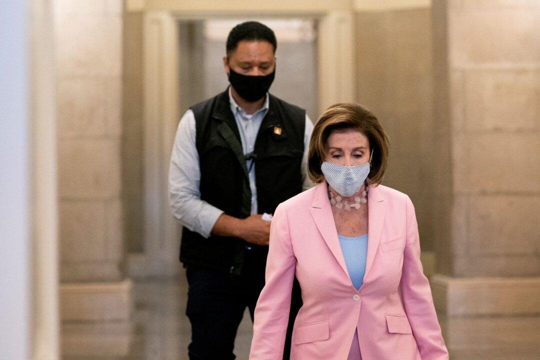 3 GOP Lawmakers Sue Pelosi Over $500 Mask Fines