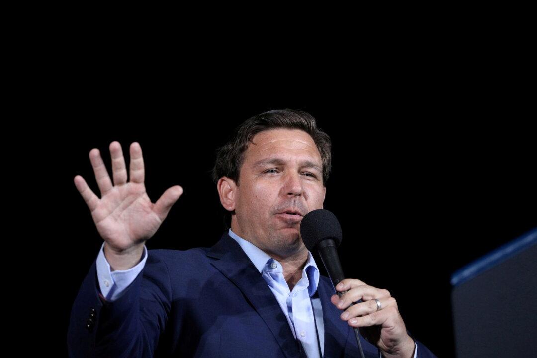 DeSantis Sues Biden Administration Over COVID-19 Vaccine Mandates