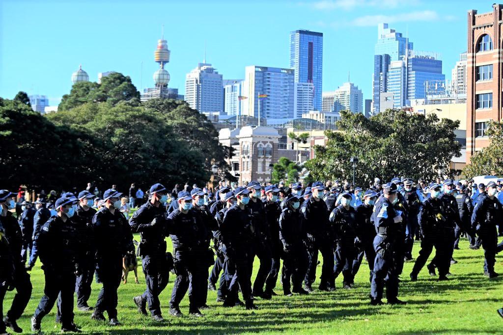 ‘Low Tolerance’: As 1,000 Police Ready for Protests Against Sydney Lockdowns