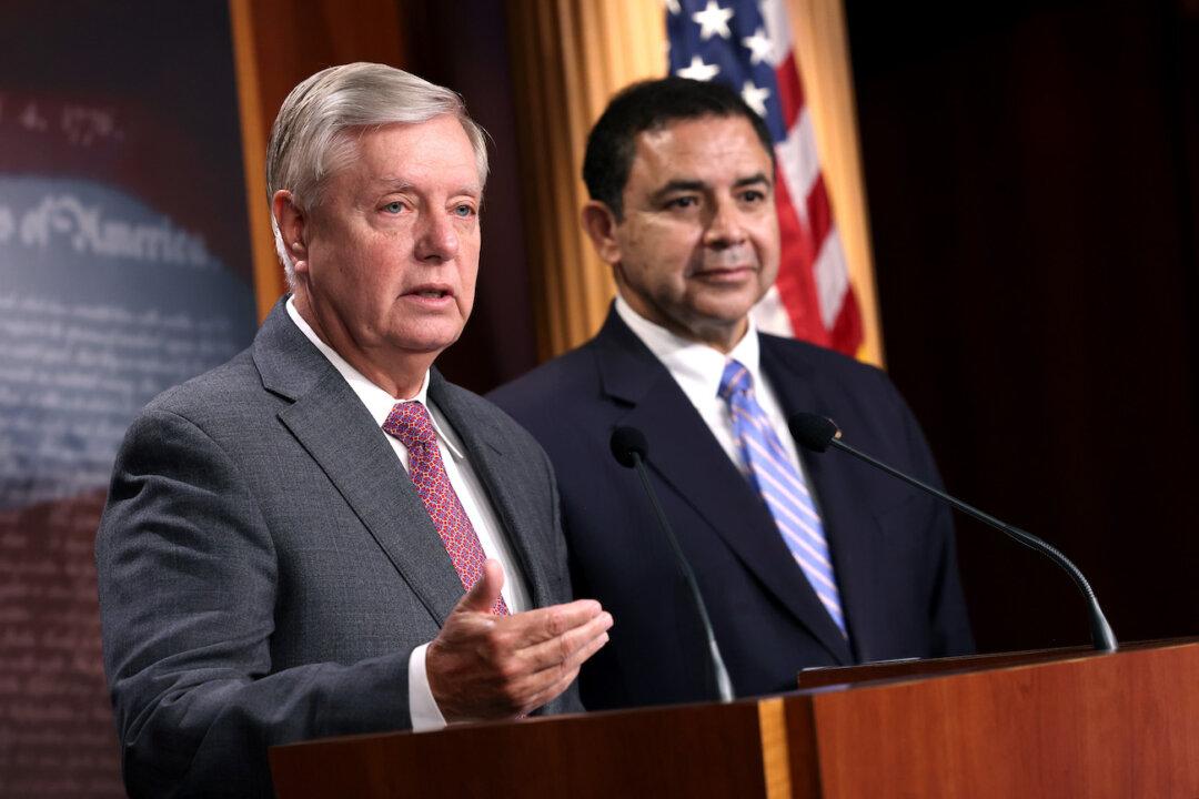 In Bipartisan Letter, Graham and Cuellar Urge Biden to Hire Jeh Johnson as Border Czar