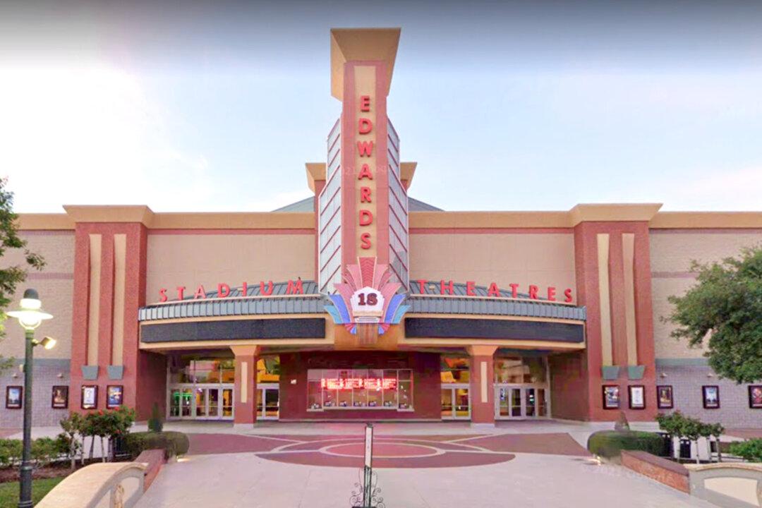 19-Year-Old Shot in California Movie Theater Dies
