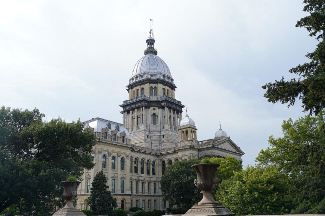 Court Rules Illinois’ In-State Tuition Benefits for Illegal Immigrants ‘Unconstitutional and Invalid’