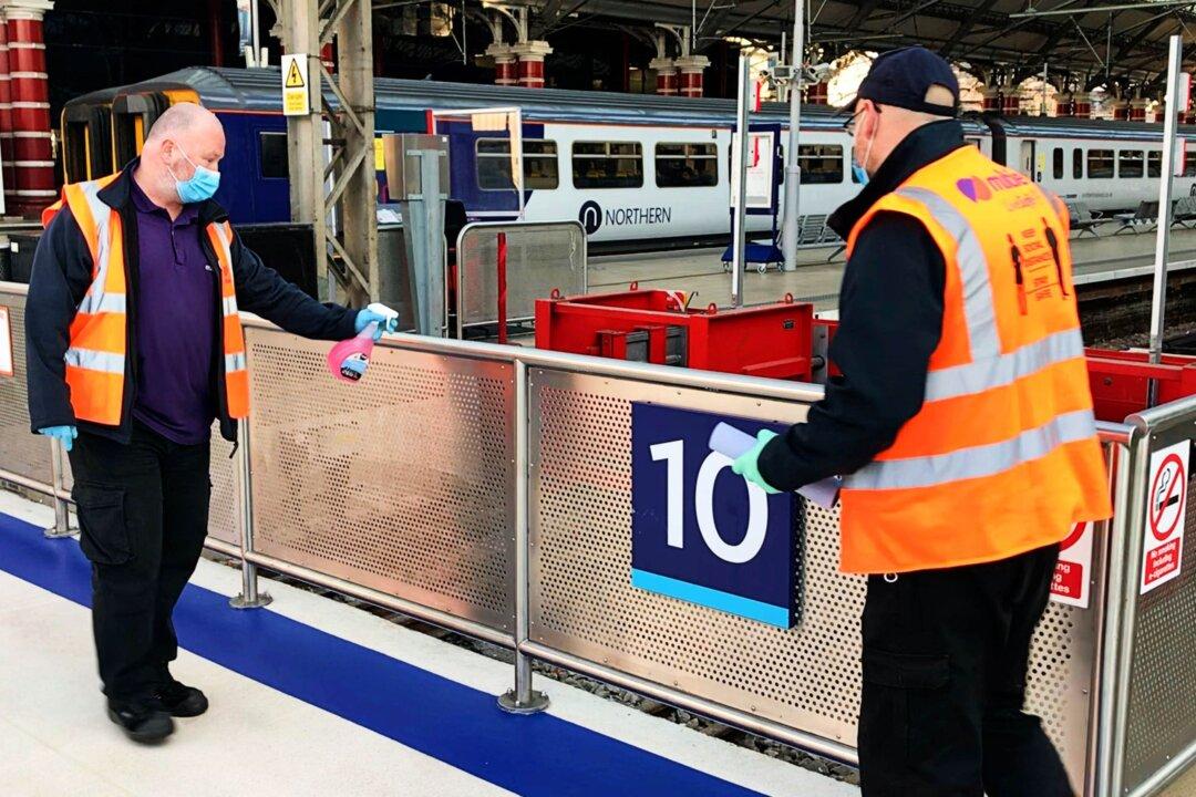 No Traces of Virus Found in Tests of UK Railway Stations and on Trains