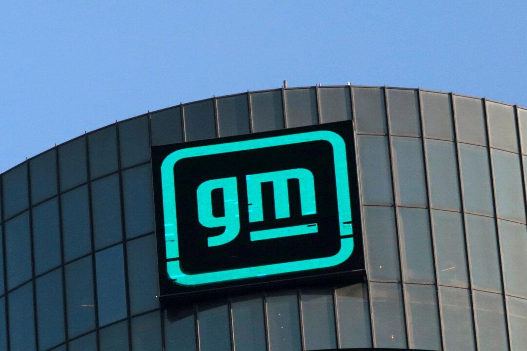 GM Temporarily Halts Paid Advertising on Twitter