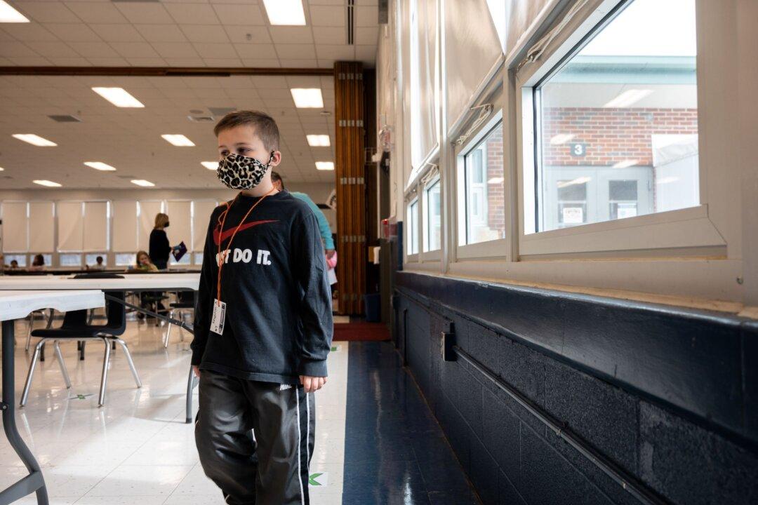 Pennsylvania Leaders Grapple Over Authority to Require Masks in Schools