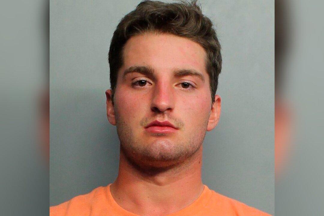 Passenger Charged With Groping, Punching Flight Attendants