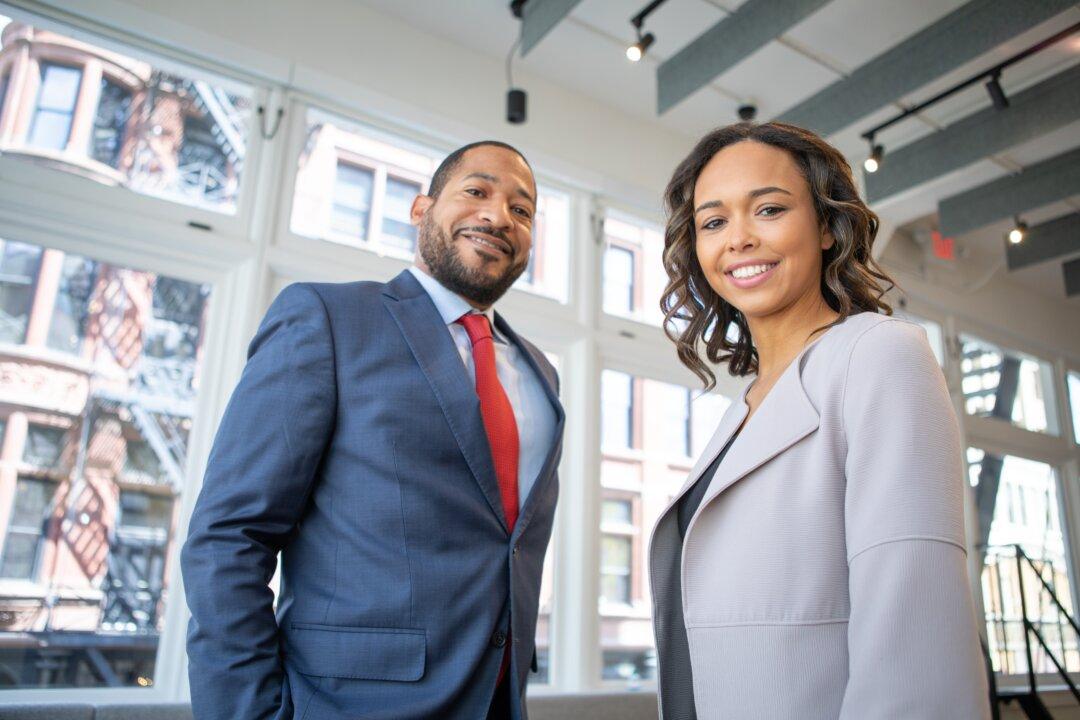 One Negotiation Expert Shares the 4 Body Language Cues Every Entrepreneur Should Recognize