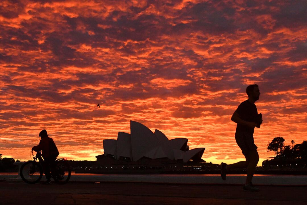 20-Year-Old Dies From COVID-19 in Sydney