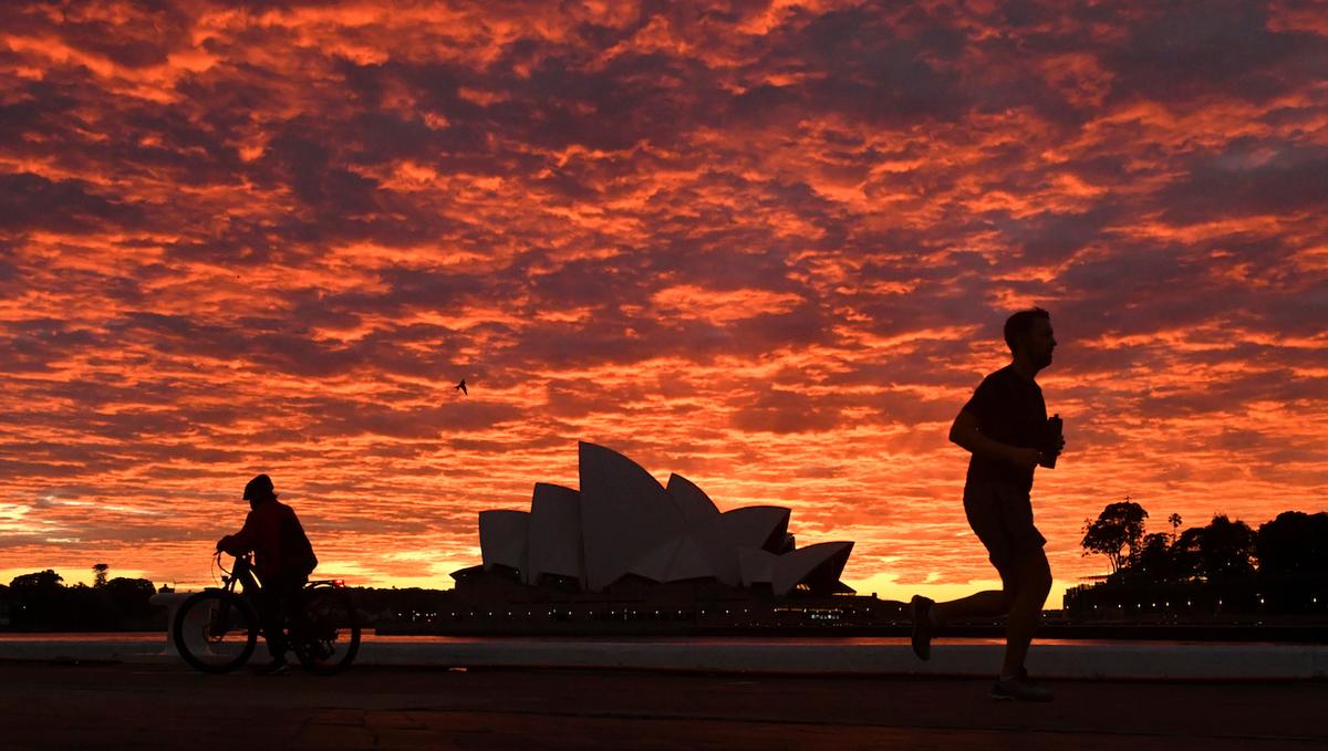 20-Year-Old Dies From COVID-19 in Sydney