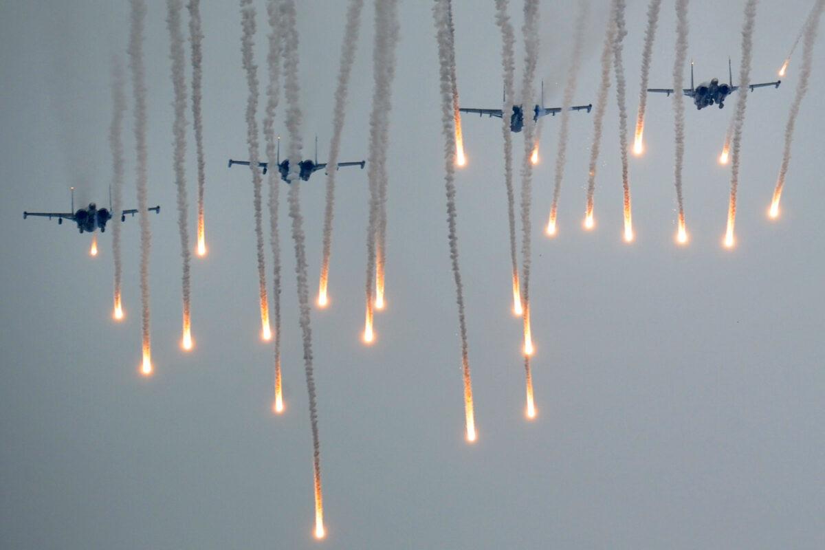 Military jets at the Russian<span data-preserver-spaces="true">–</span>Belarusian military exercises Zapad-2017 (West-2017) at a training ground near the town of Borisov on Sept. 20, 2017. (Sergei Gapon/AFP via Getty Images)