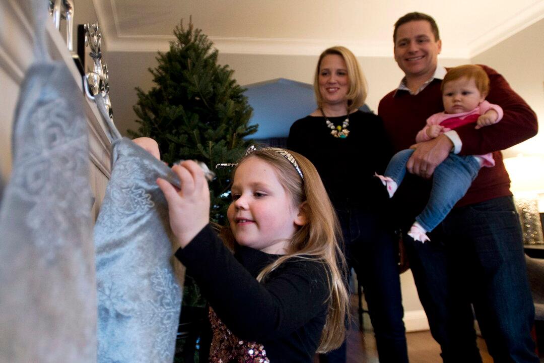 Better Awareness of Marriage’s Benefits Among Young Adults Could Curb Falling Birth Rates: Researcher