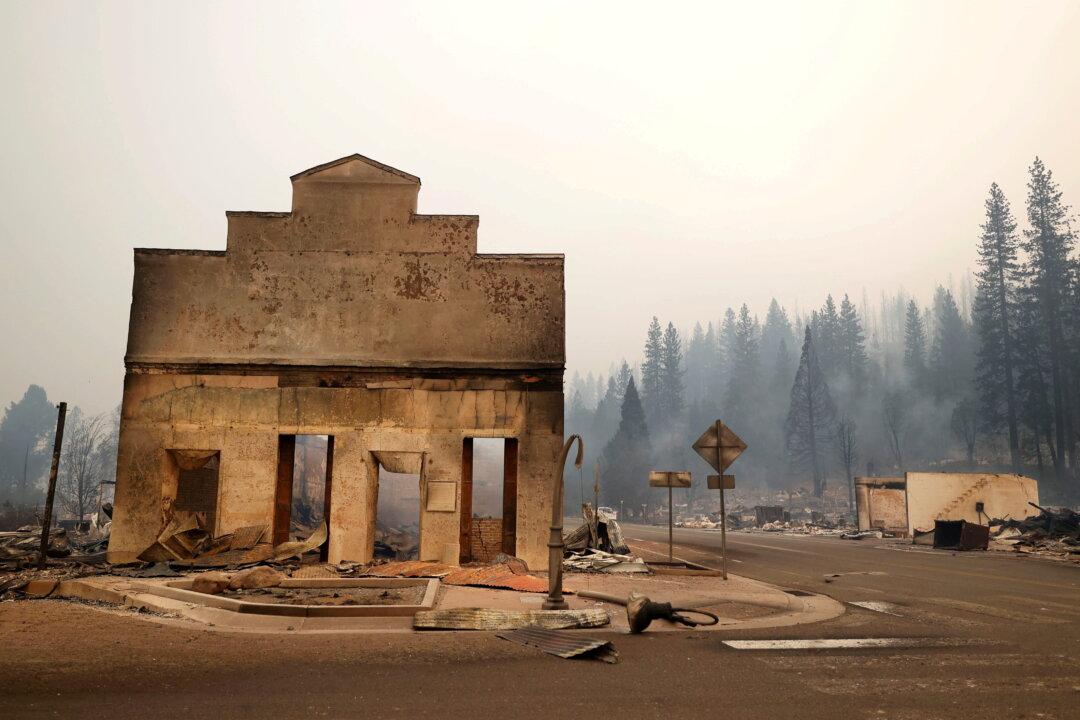 California’s Largest Wildfire Leaves Historic Town in Ashes