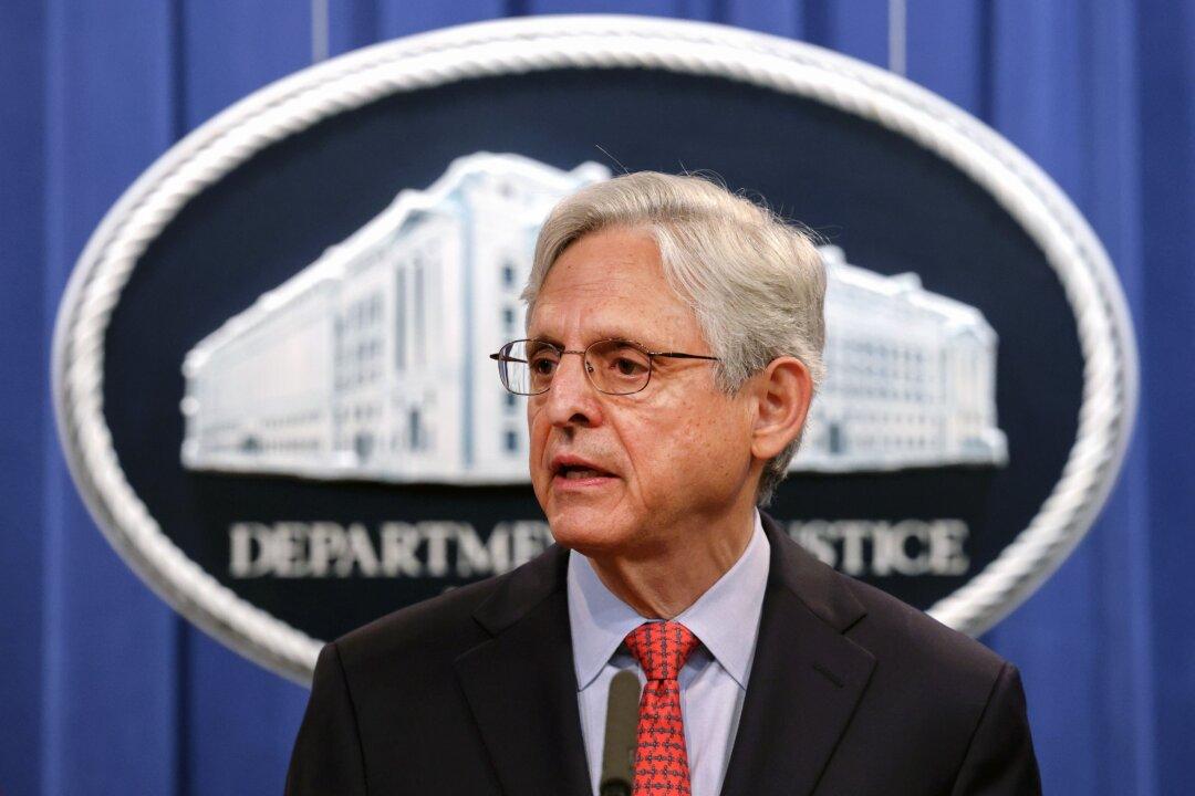 Department of Justice Limits Use of Chokeholds, ‘No-Knock’ Raids