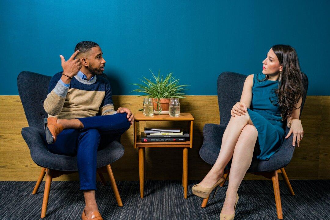 How to End a Conversation Gracefully Without Insulting Anyone