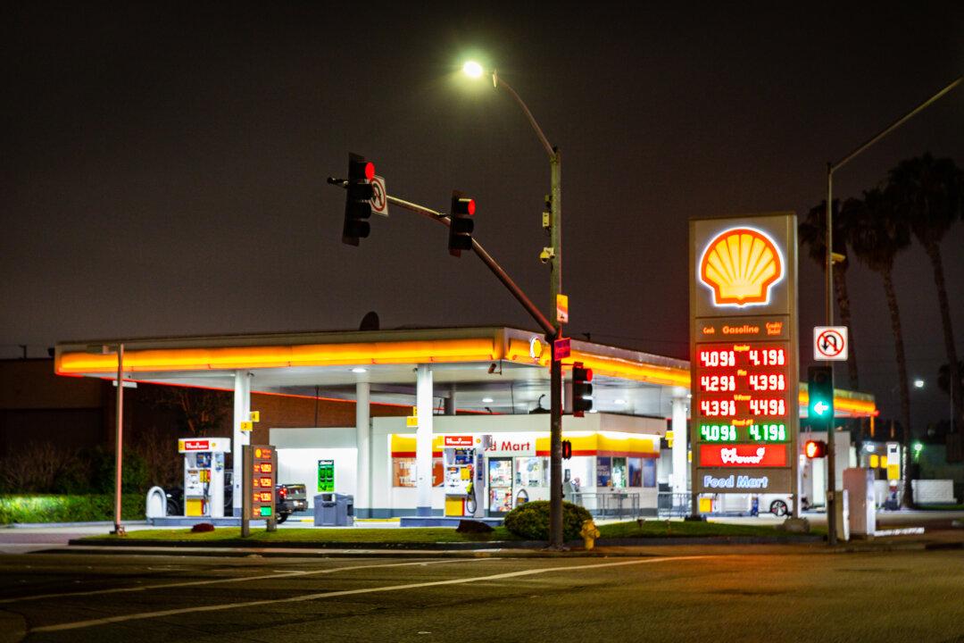 Average LA, Orange County Gas Prices Rise to Highest Amounts Since 2012