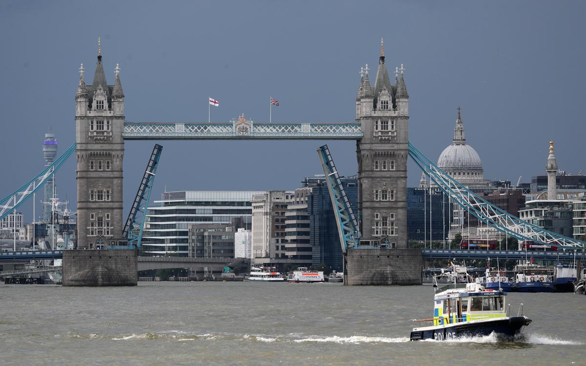 London’s Tower Bridge Stuck Open Due to a Technical Fault