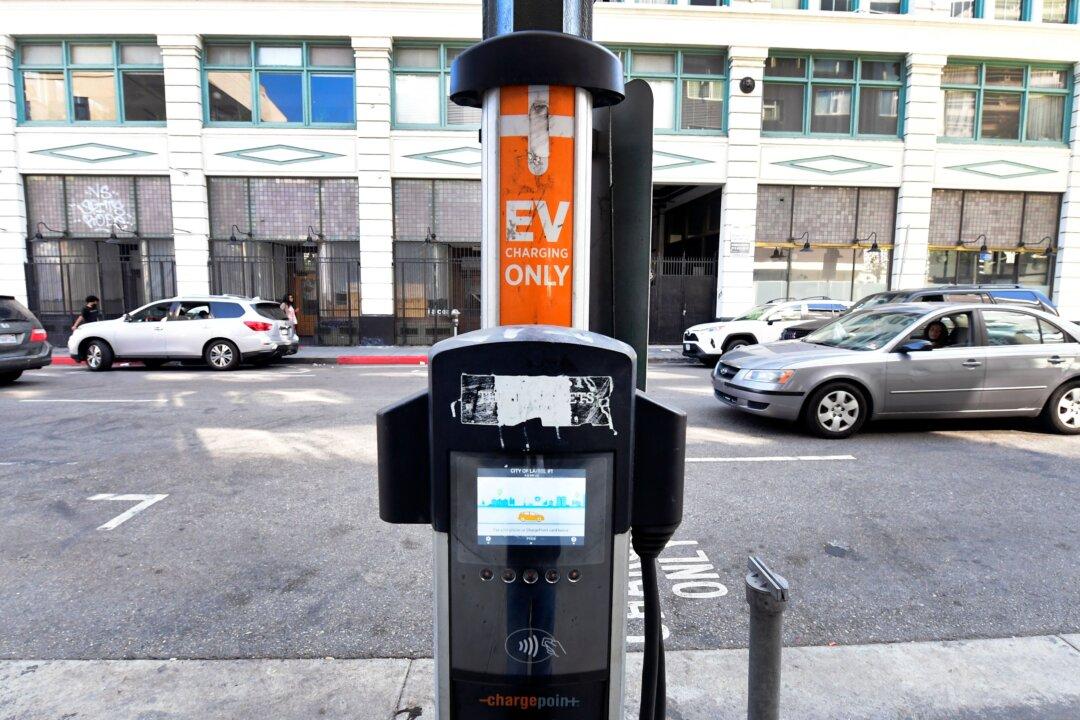 Biden Executive Order Seeks to Raise Emissions Standards, Promote Electric Vehicles