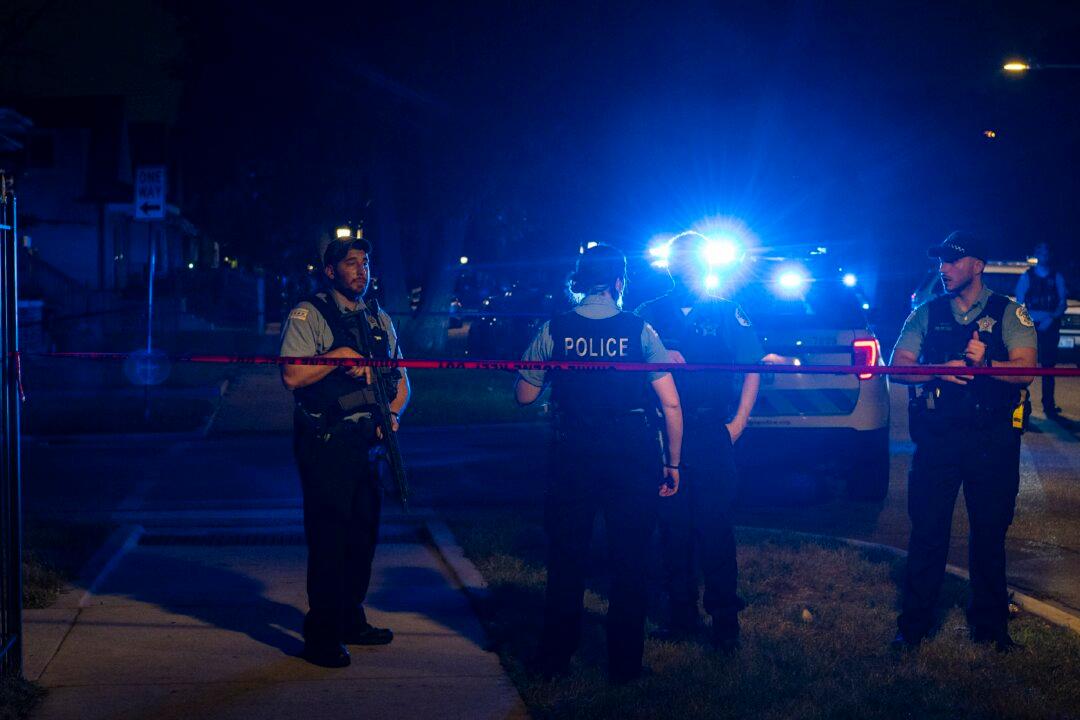 73 Shot, 10 Killed in Chicago Over the Weekend: Police
