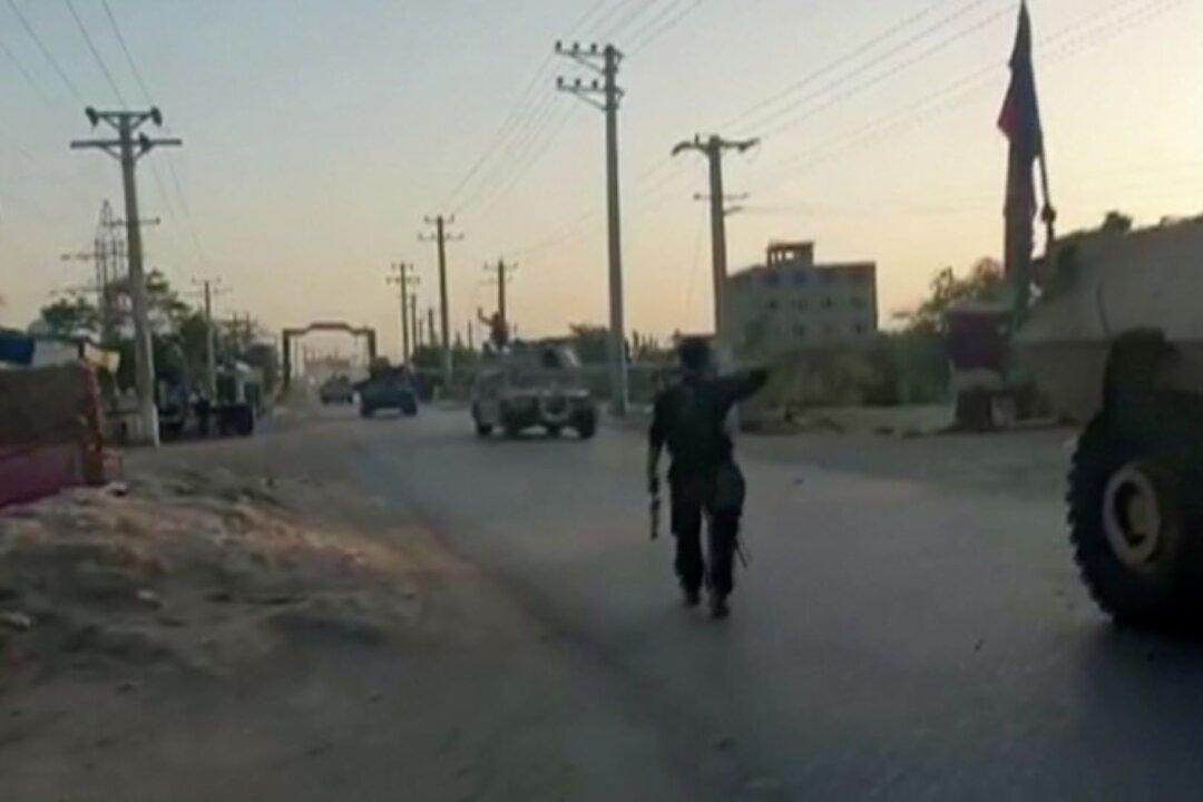 Afghan Forces Battling to Retake Kunduz as Taliban Advance in North