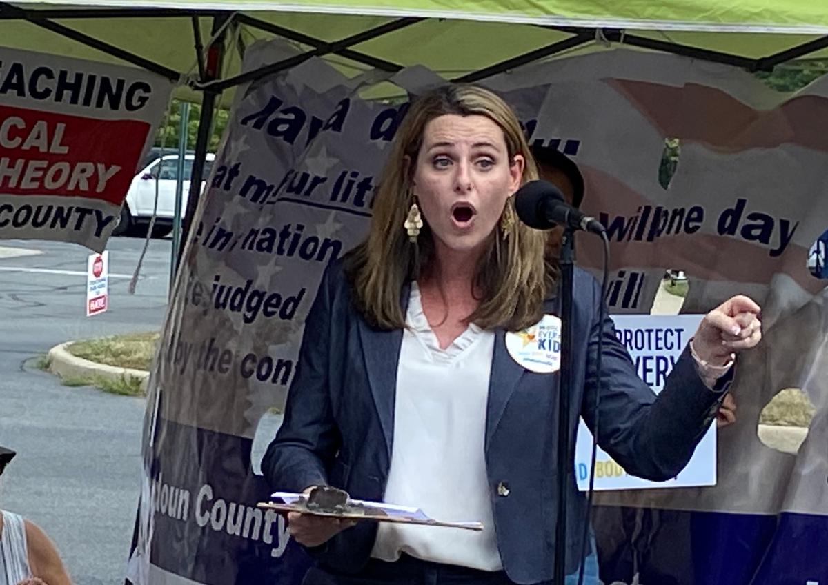 Parents Protest Ahead of Transgender Policy Adoption in Loudoun County, Virginia