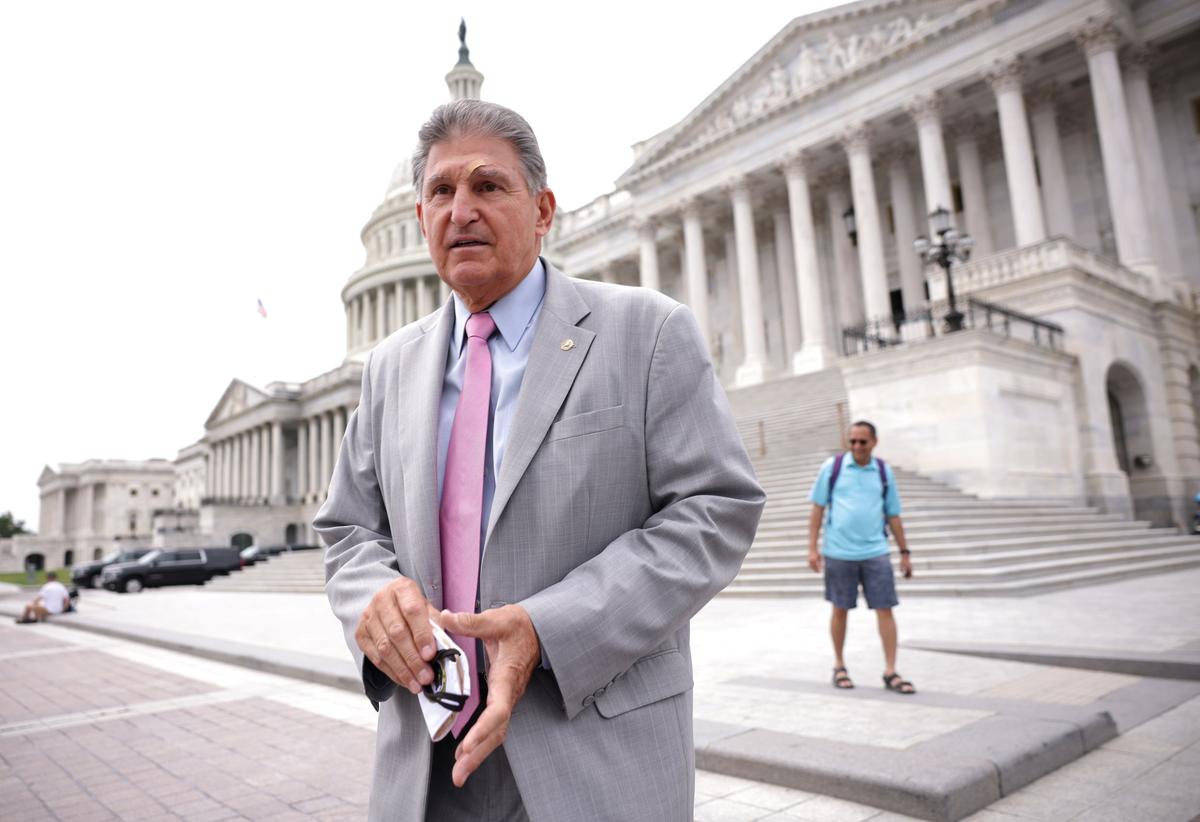Manchin Indicates $1.5 Trillion Is Farthest He Will Go on Reconciliation