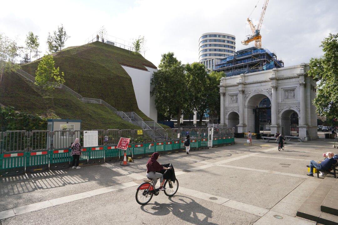 Deputy Council Leader Resigns After Marble Arch Mound Cost Blows out to £6 Million