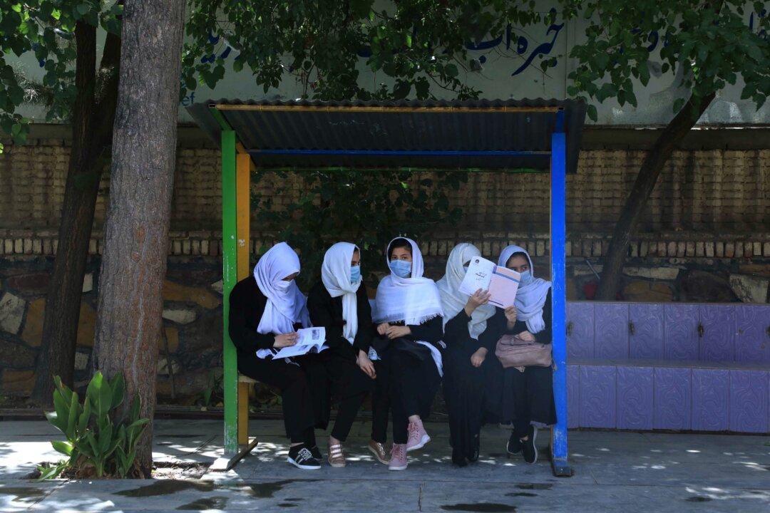 Taliban Bar Afghan Women From Pursuing University Education