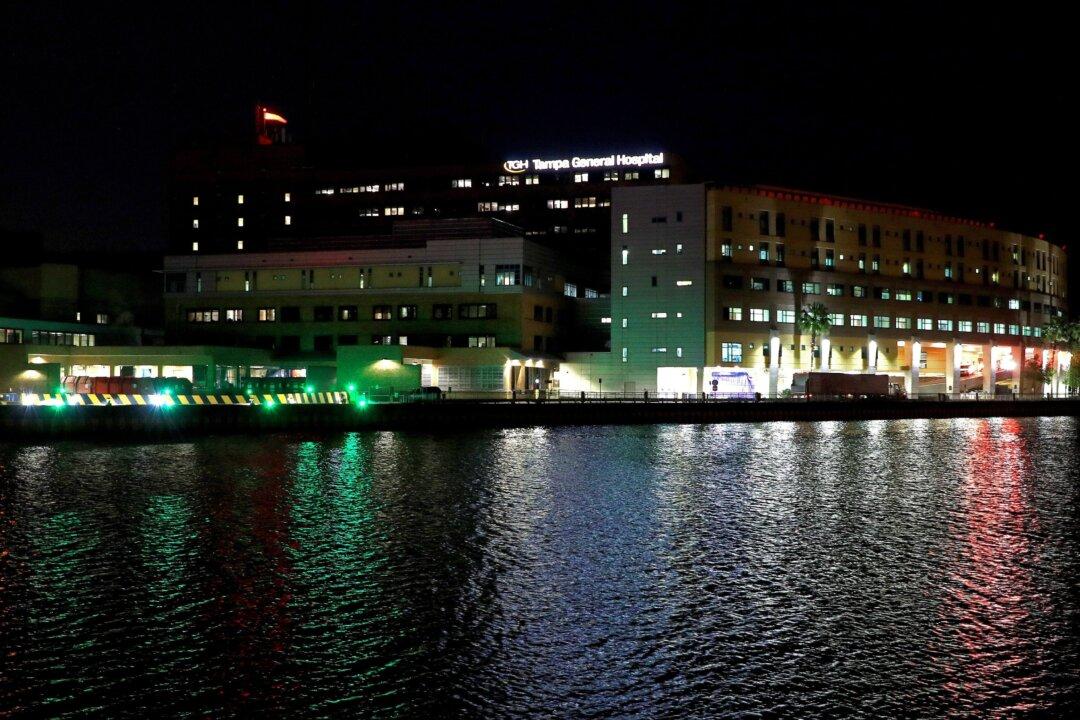 Florida COVID-19 Hospitalizations Reach Another All-Time High, Even as Daily New Admissions Decline