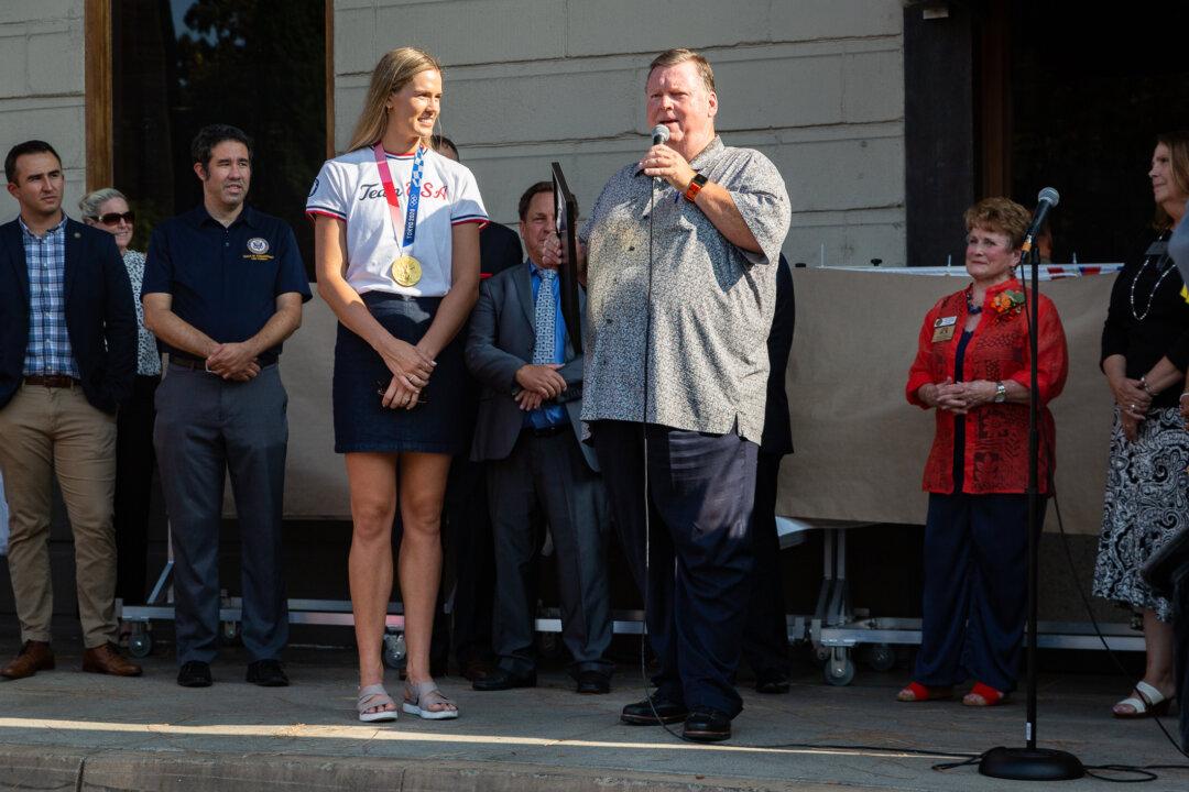 Orange Recognizes Gold Medal Olympian Resident, Celebrates Chamber’s Anniversary